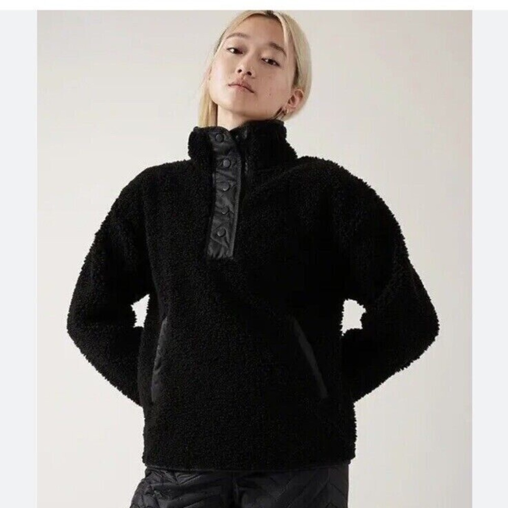 Athleta Sherpa Quartertop